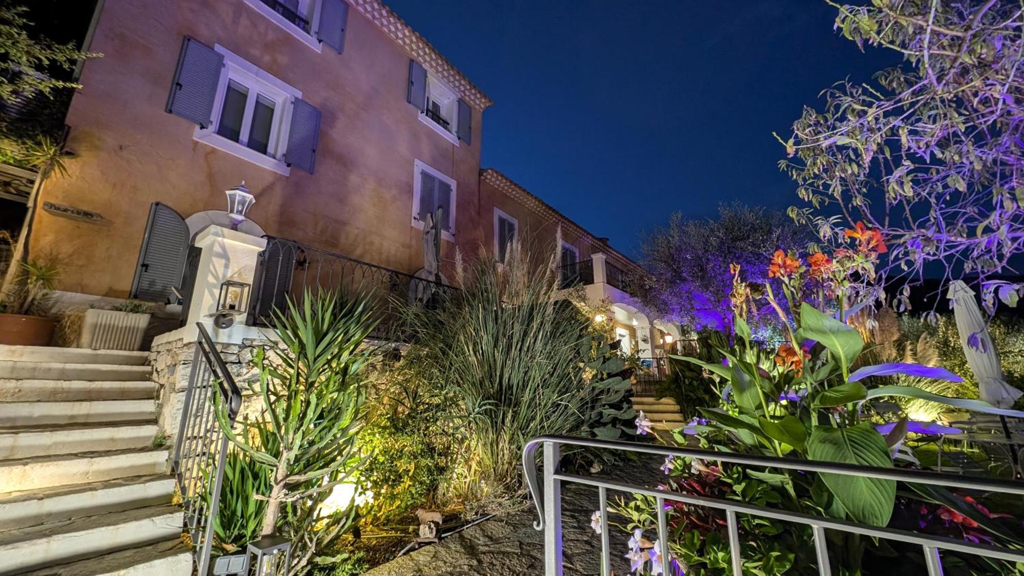 Le Mas D'Angeline, Vue Mer, Jardin Commun, Parking, Voiture Requise, 10 Min En Voiture De Monaco, Route Etroite, Pente Raide, Croisement Limite, Sea View, Shared Garden, Parking, Car Required, 10 Min Drive From Monaco, Narrow Steep Road, Limited Pass Beausoleil Exteriér fotografie