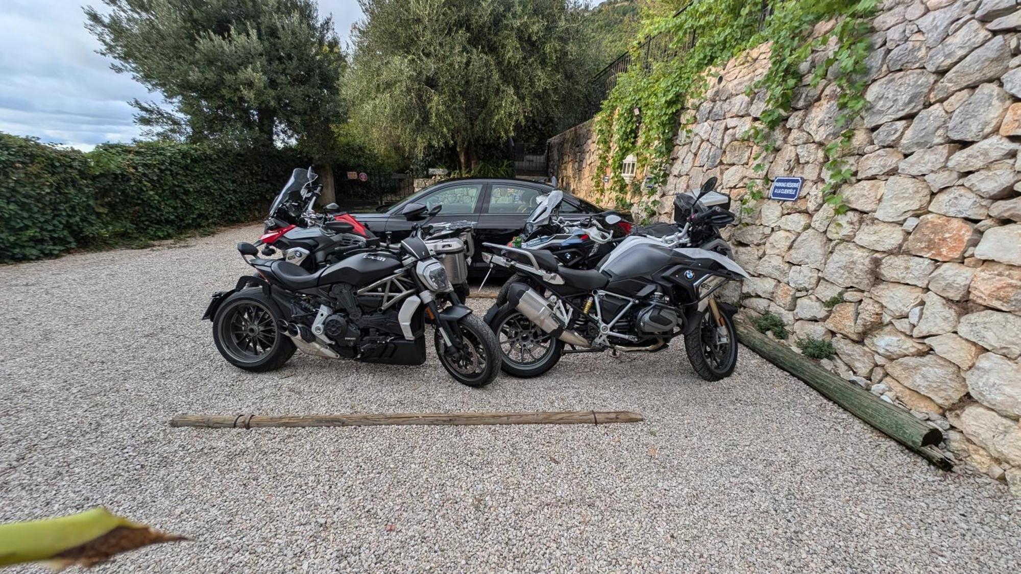 Le Mas D'Angeline, Vue Mer, Jardin Commun, Parking, Voiture Requise, 10 Min En Voiture De Monaco, Route Etroite, Pente Raide, Croisement Limite, Sea View, Shared Garden, Parking, Car Required, 10 Min Drive From Monaco, Narrow Steep Road, Limited Pass Beausoleil Exteriér fotografie