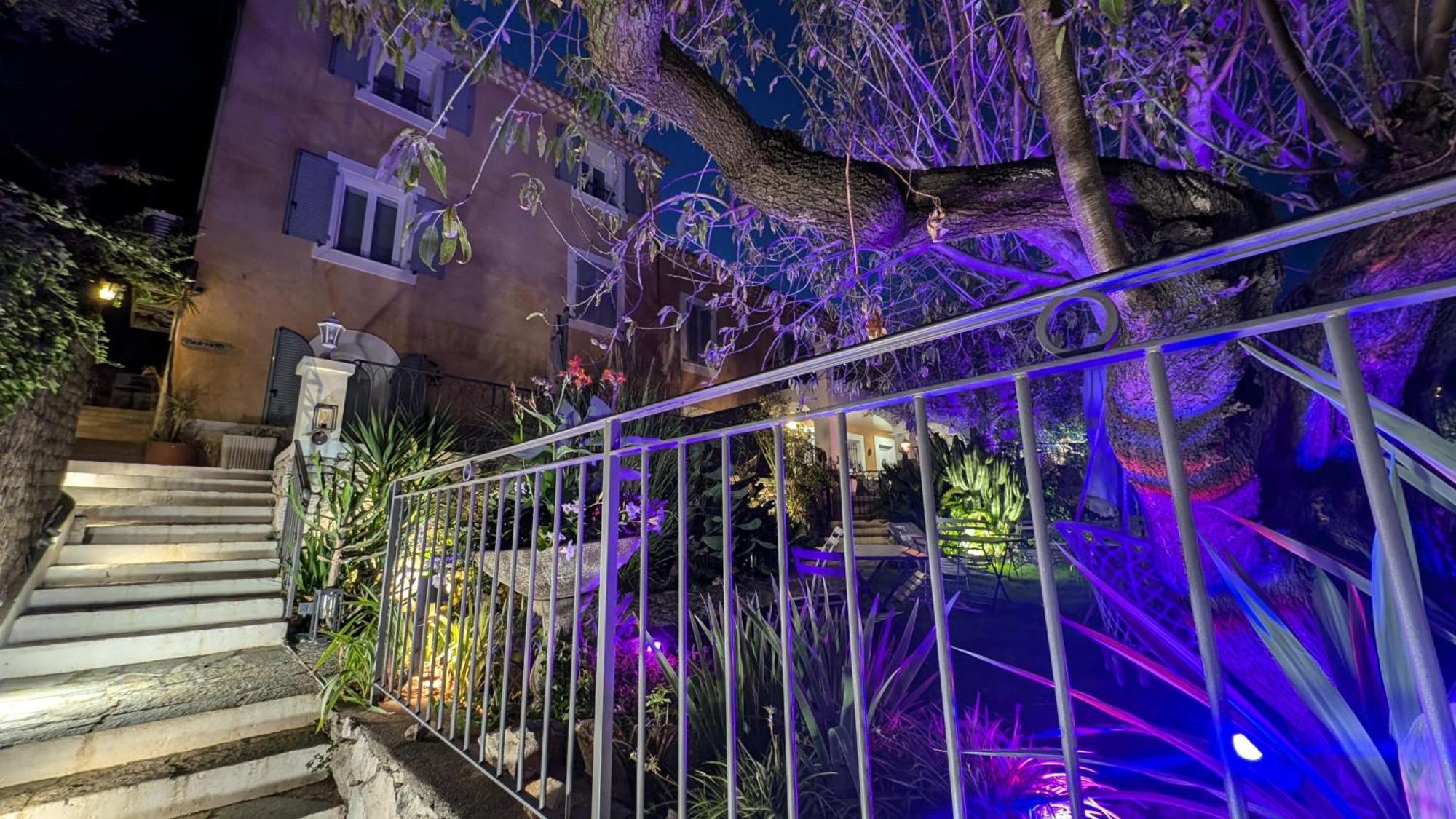 Le Mas D'Angeline, Vue Mer, Jardin Commun, Parking, Voiture Requise, 10 Min En Voiture De Monaco, Route Etroite, Pente Raide, Croisement Limite, Sea View, Shared Garden, Parking, Car Required, 10 Min Drive From Monaco, Narrow Steep Road, Limited Pass Beausoleil Exteriér fotografie