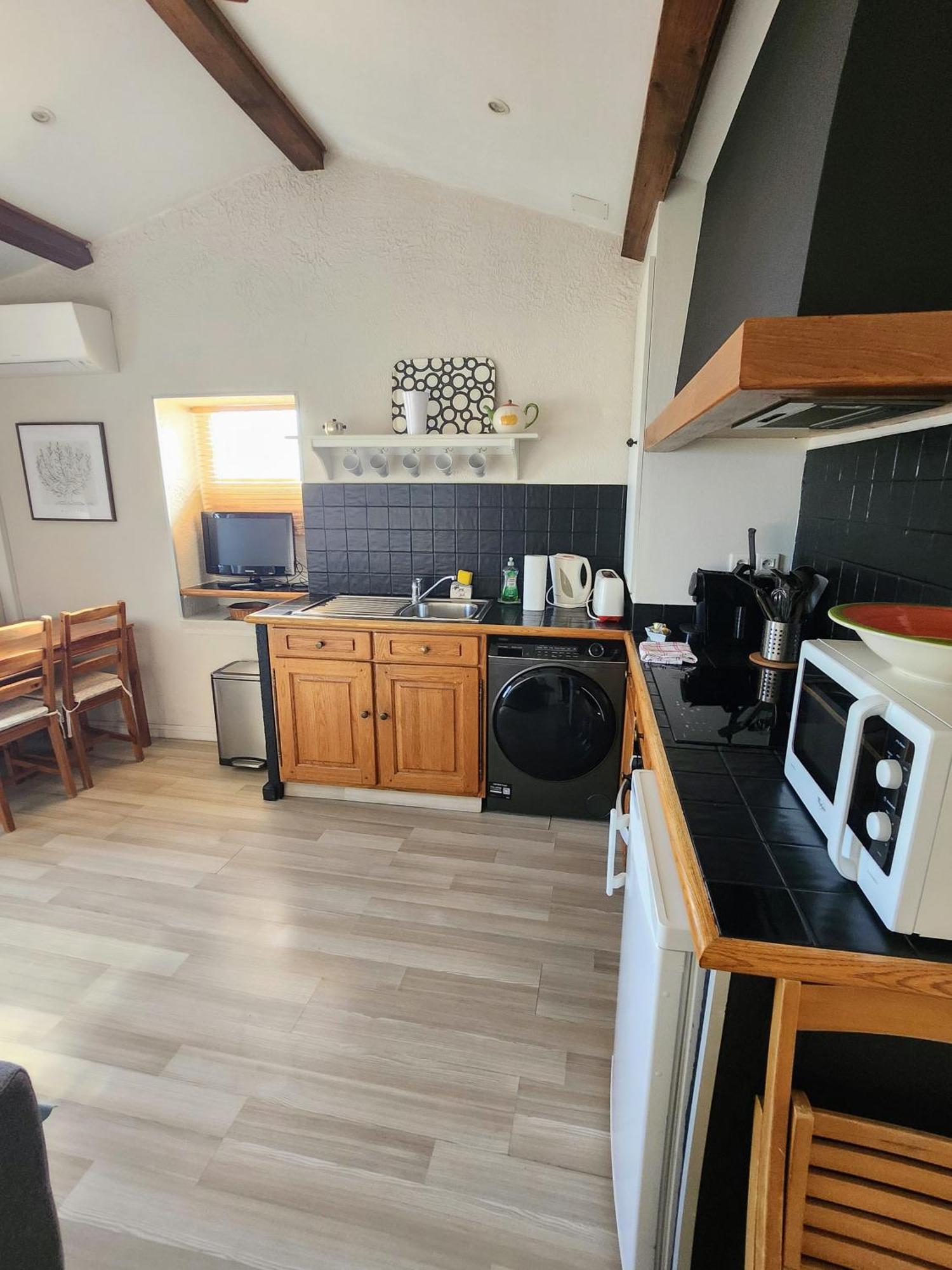 Le Mas D'Angeline, Vue Mer, Jardin Commun, Parking, Voiture Requise, 10 Min En Voiture De Monaco, Route Etroite, Pente Raide, Croisement Limite, Sea View, Shared Garden, Parking, Car Required, 10 Min Drive From Monaco, Narrow Steep Road, Limited Pass Beausoleil Exteriér fotografie